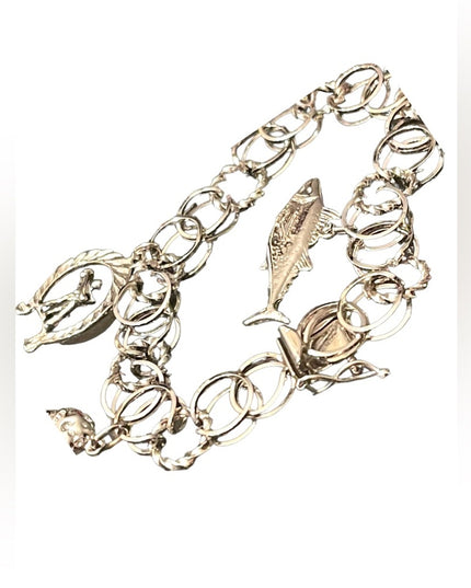 Lovely vintage sterling silver 925 Charm bracelet with charms