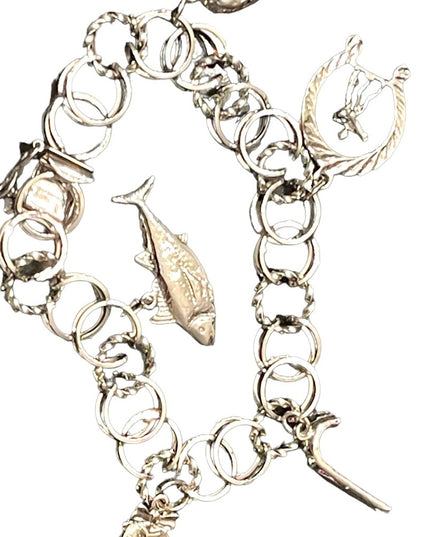 Lovely vintage sterling silver 925 Charm bracelet with charms