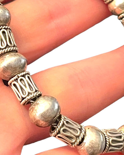 Lovely vintage sterling silver 925 Bali Balenisian Solid Chunky bracelet