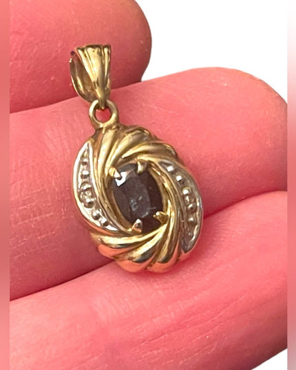 Lovely vintage 10k Gold diamond sapphire Pendant