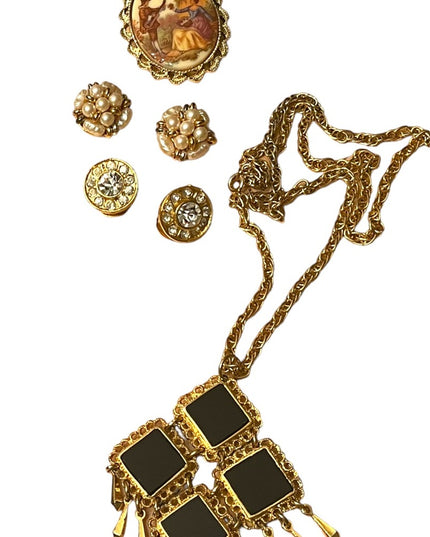 Vintage Lot Cameo earrings necklace hankerchief Gerrys Celebrity Rhinestones