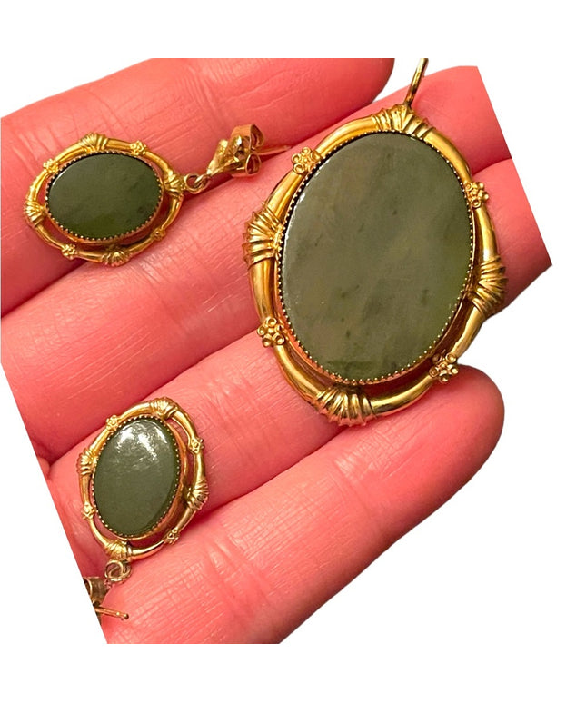 Vintage 12k Gold filled Green Jade Pendant & Earrings set