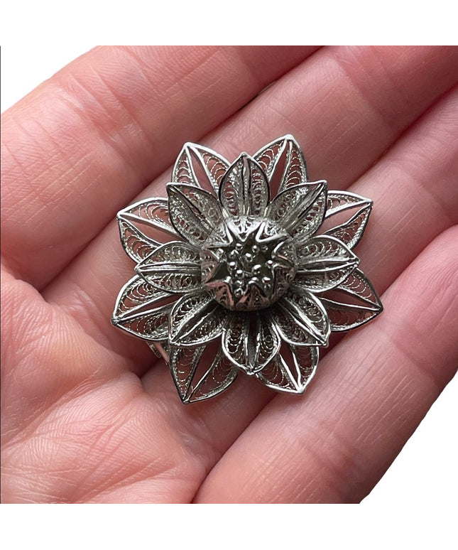 Vintage silver ornate filagree flower brooch china export