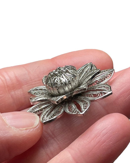 Vintage silver ornate filagree flower brooch china export