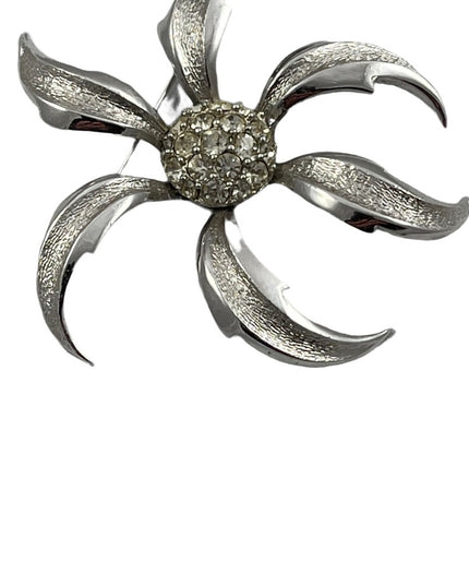 Vintage Boucher brushed silver rhinestone brooch 2” flower