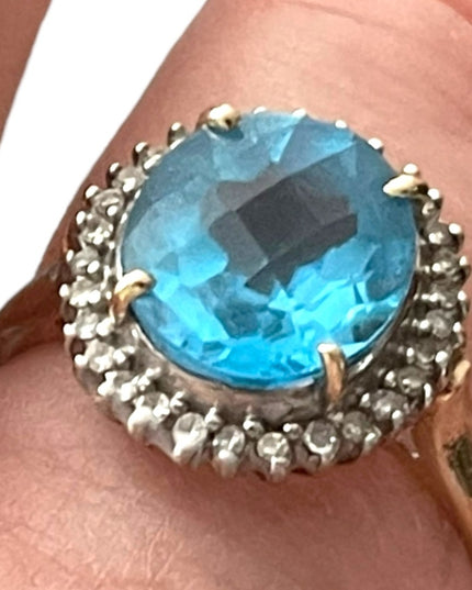 Stunning Vintage 10k Yellow Gold Large London Blue Topaz & Diamond ring