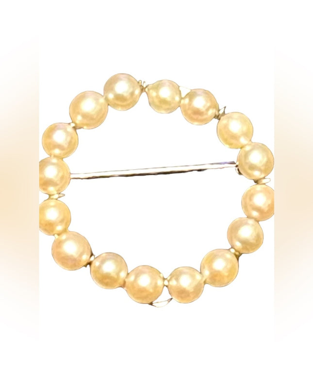 Vintage 12k WG filled fresh Water pearl wreath brooch