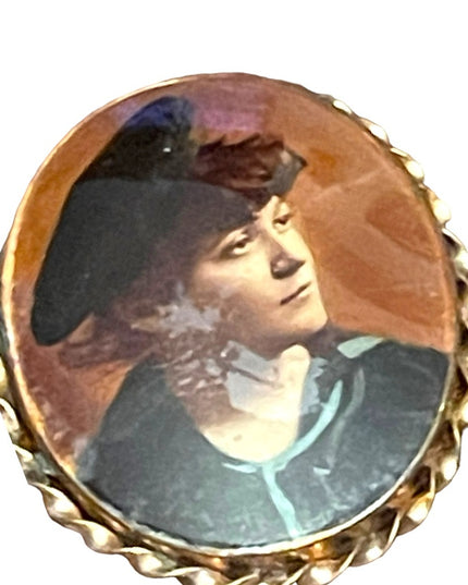 Antique Mourning Cameo Photo brooch 1880s Sailor rope twist finish rose gold