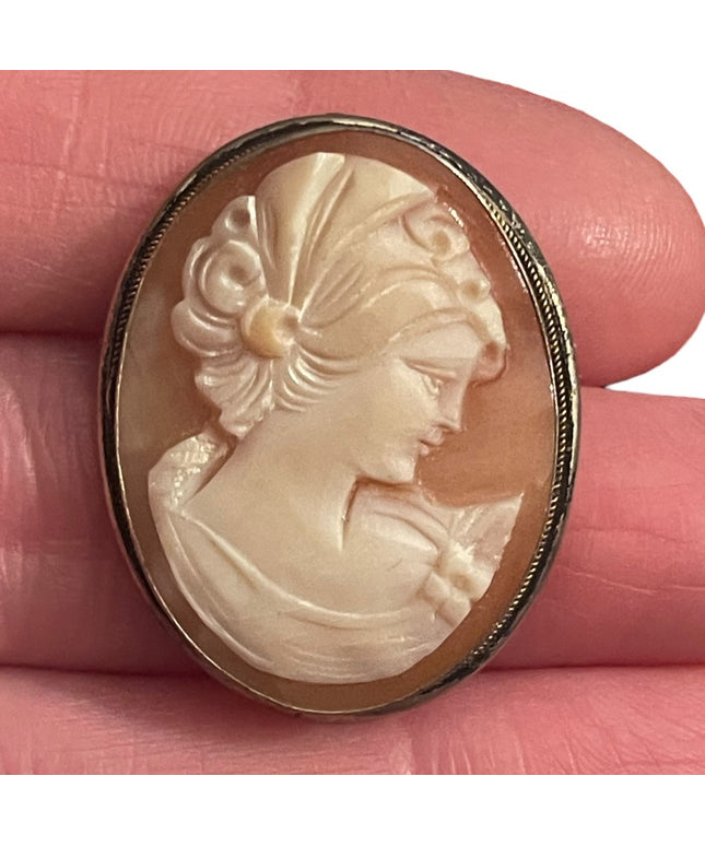 Vintage 800 Silver Shell cameo Victorian lady pendant brooch