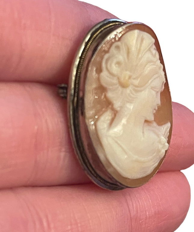 Vintage 800 Silver Shell cameo Victorian lady pendant brooch