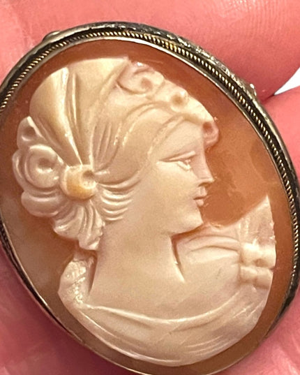 Vintage 800 Silver Shell cameo Victorian lady pendant brooch