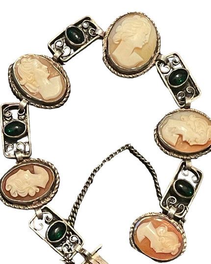 Stunning vintage 800  silver antique hand carved shell cameo link bracelet