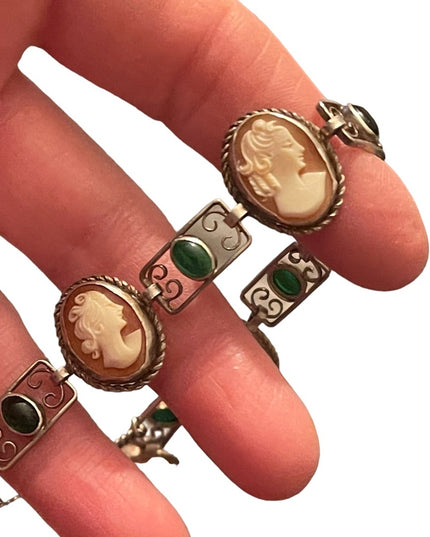 Stunning vintage 800  silver antique hand carved shell cameo link bracelet