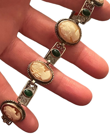 Stunning vintage 800  silver antique hand carved shell cameo link bracelet