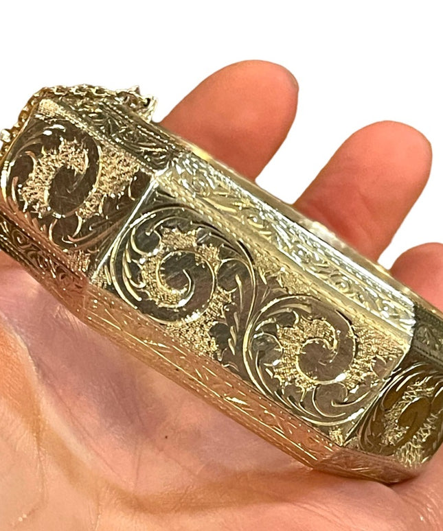 Rare Sterling silver etched Victorian 925 Chunky heavy Bangle bracelet Siam