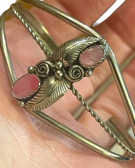 Vintage Native Southwestern Navajo MOP Pearl Bangle bracelet Silver