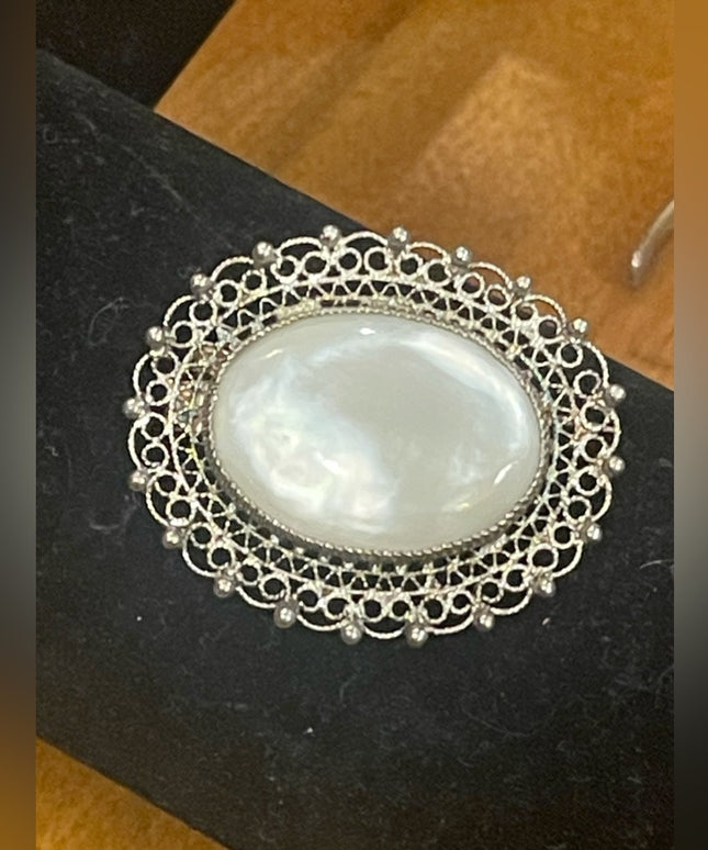 Antique 925 Sterling silver filagree MOP Fancy oval design brooch
