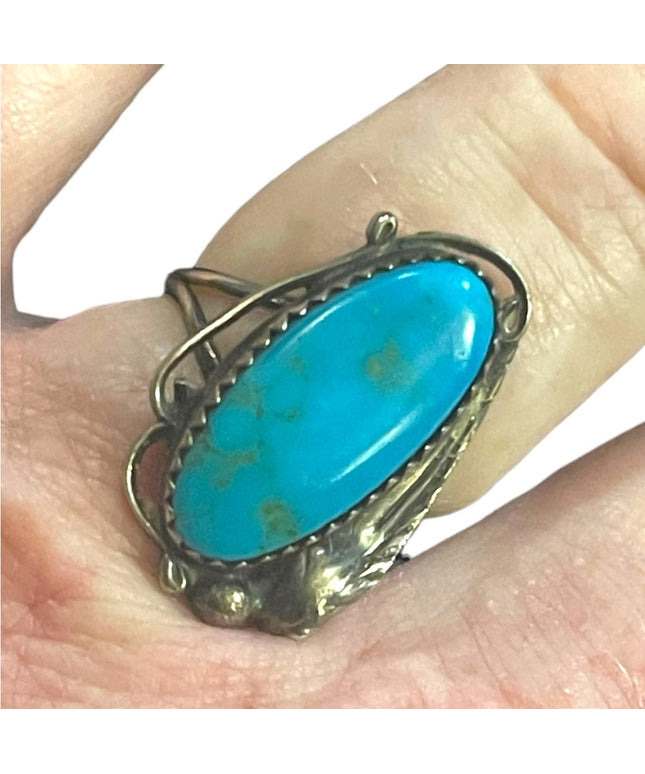 Vintage Sterling silver 925 Southwestern turquoise hand made ring