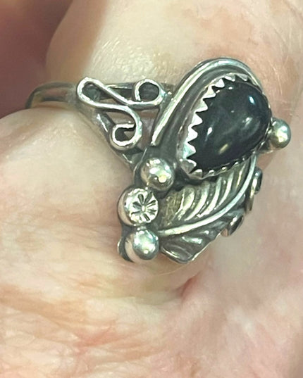 Vintage Navajo Southwest Pure Sterling B Hallmark Black Onyx Cab Ring Size 7