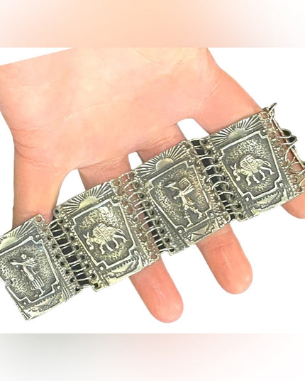 Vintage 800 Silver story book chunky link panel bracelet Latin Columbian