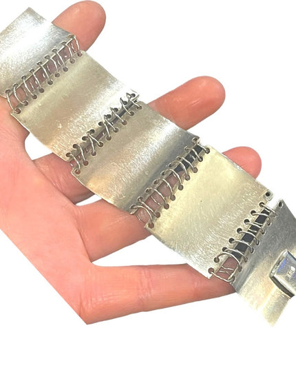 Vintage 800 Silver story book chunky link panel bracelet Latin Columbian