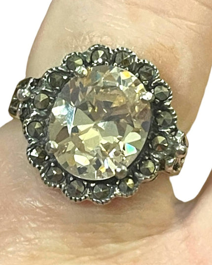 Sterling high quality designer chunky CZ & Marcasite ornate Victorian style ring