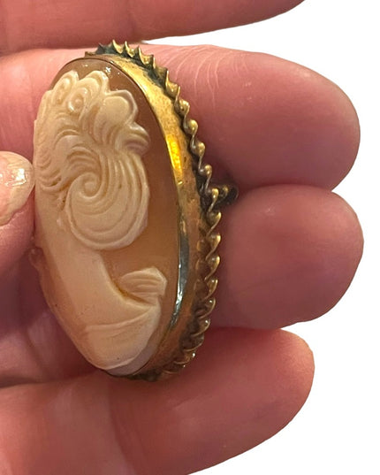 Vintage 12k GF Carved shell Cameo pendant brooch Left facing 1960s