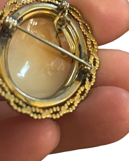 Vintage gold filled 1950s Carved shell cameo Left facing brooch pendant