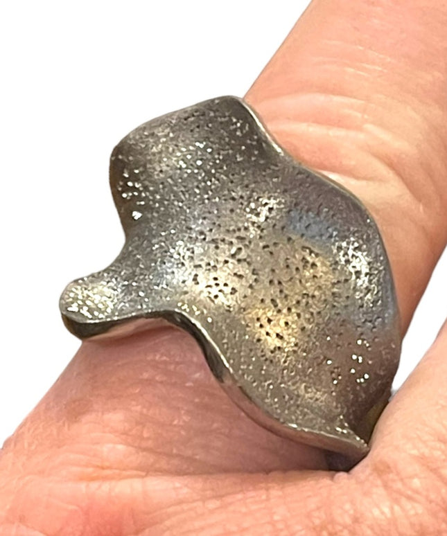 Stunning black oxidized Charles Garnier Ruffled modernist ring