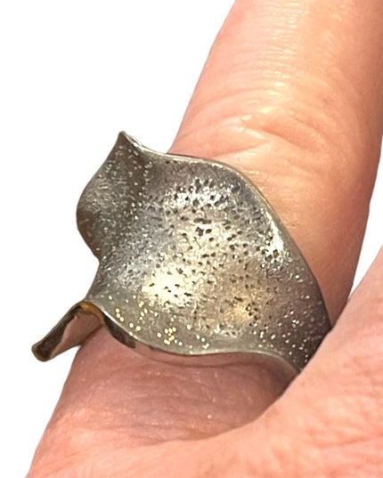 Stunning black oxidized Charles Garnier Ruffled modernist ring