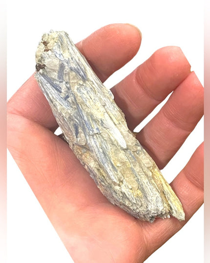 BLUE KYANITE CRYSTAL Gemstone rough specimin 80 Grams