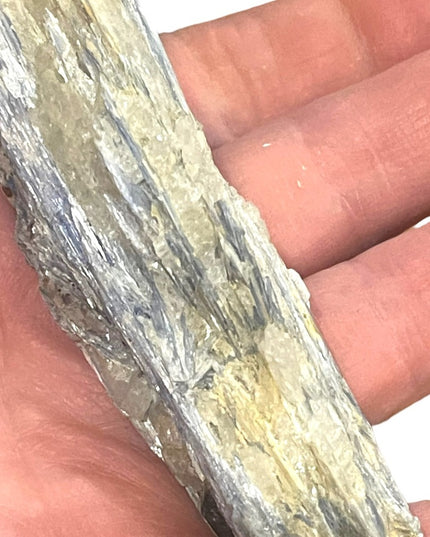 BLUE KYANITE CRYSTAL Gemstone rough specimin 80 Grams
