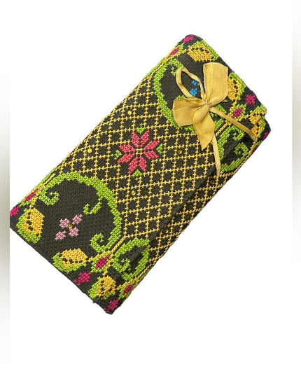 Vintage Hand made art deco Needlepoint wallet clutch