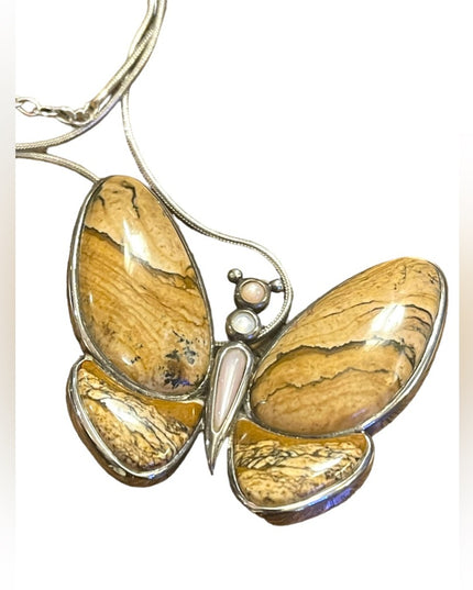 Lovely Butterfly Jasper Stone MOP Pearl Pendant Charm Sterling Silver 925 WK
