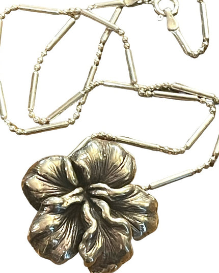Puffed ornate antiqued flower Chunky pendant sterling silver 925 Necklace