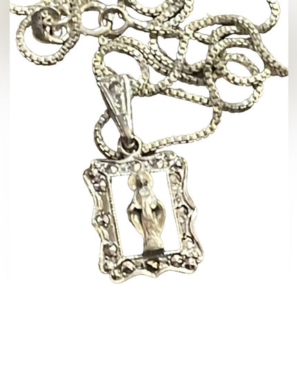 Vintage sterling silver 925 Mary religious pendant necklace