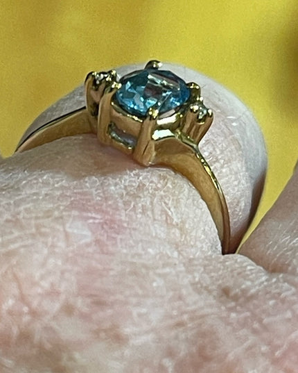 10k Gold London Blue Topaz & diamond ring