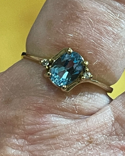10k Gold London Blue Topaz & diamond ring