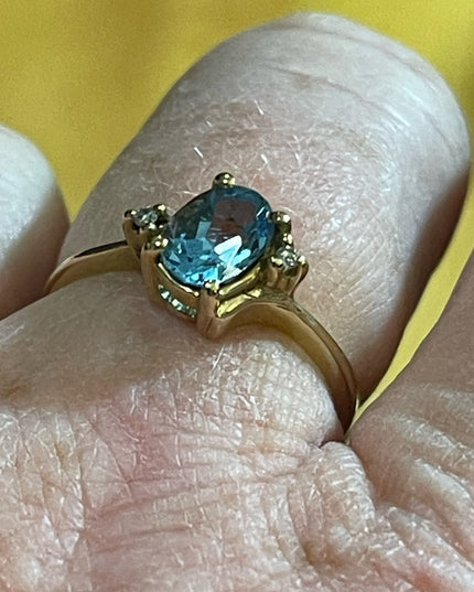 10k Gold London Blue Topaz & diamond ring