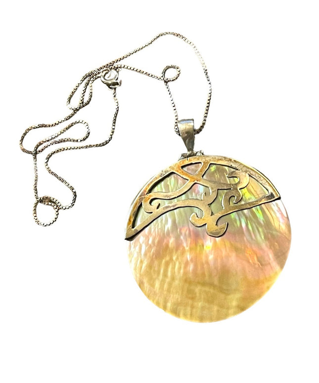 Large Sterling silver fancy MOP disk pendant & 16” Sterking necklace