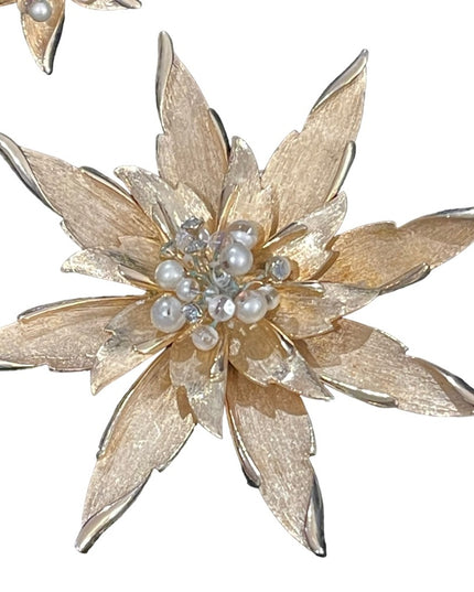 Vintage gold brushed  finish 1960s Large flower starburst brooch & earrings