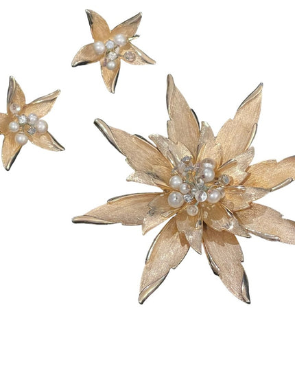 Vintage gold brushed  finish 1960s Large flower starburst brooch & earrings