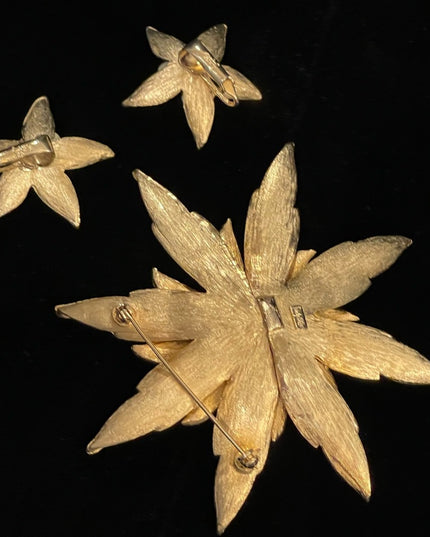 Vintage gold brushed  finish 1960s Large flower starburst brooch & earrings