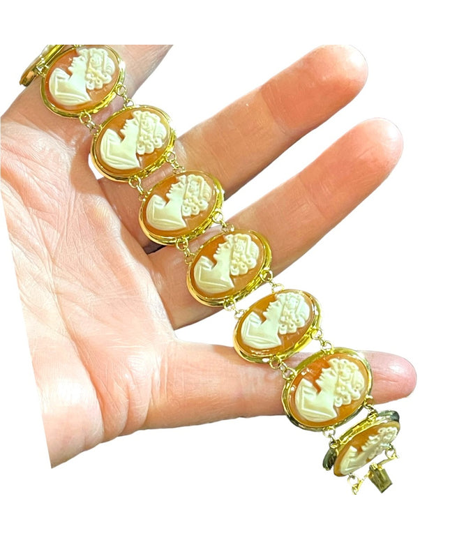 Vintage 14k Gold Carved shell Cameo link bracelet Italy