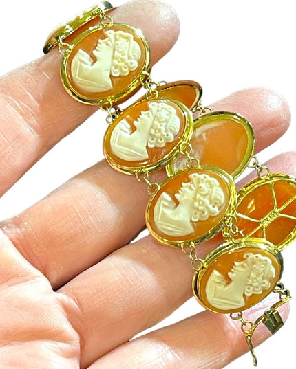 Vintage 14k Gold Carved shell Cameo link bracelet Italy