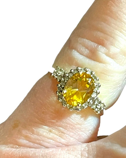 Vintage 10K Yellow Gold Citrine & diamond fancy Ring