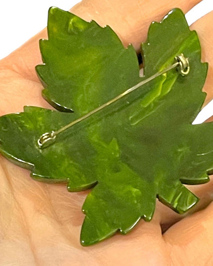 Vintage 1950s Bakelite? Large green Maple leaf brooch