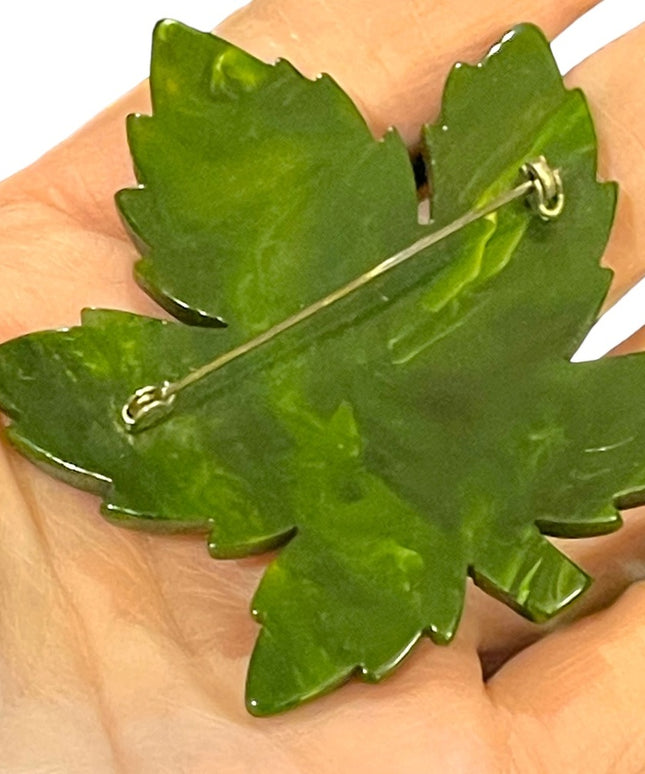 Vintage 1950s Bakelite? Large green Maple leaf brooch