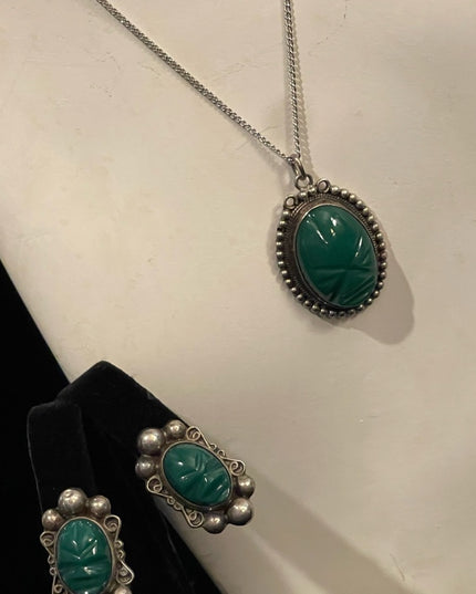 Vintage Green Onyx carved Mexican earrings & necklace 925