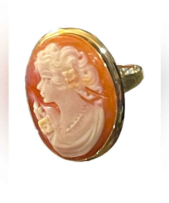 14k gold Italy large Carved cameo shell ring